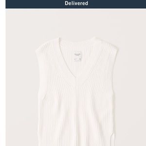 A&F NWOT Oversized Sweater Vest